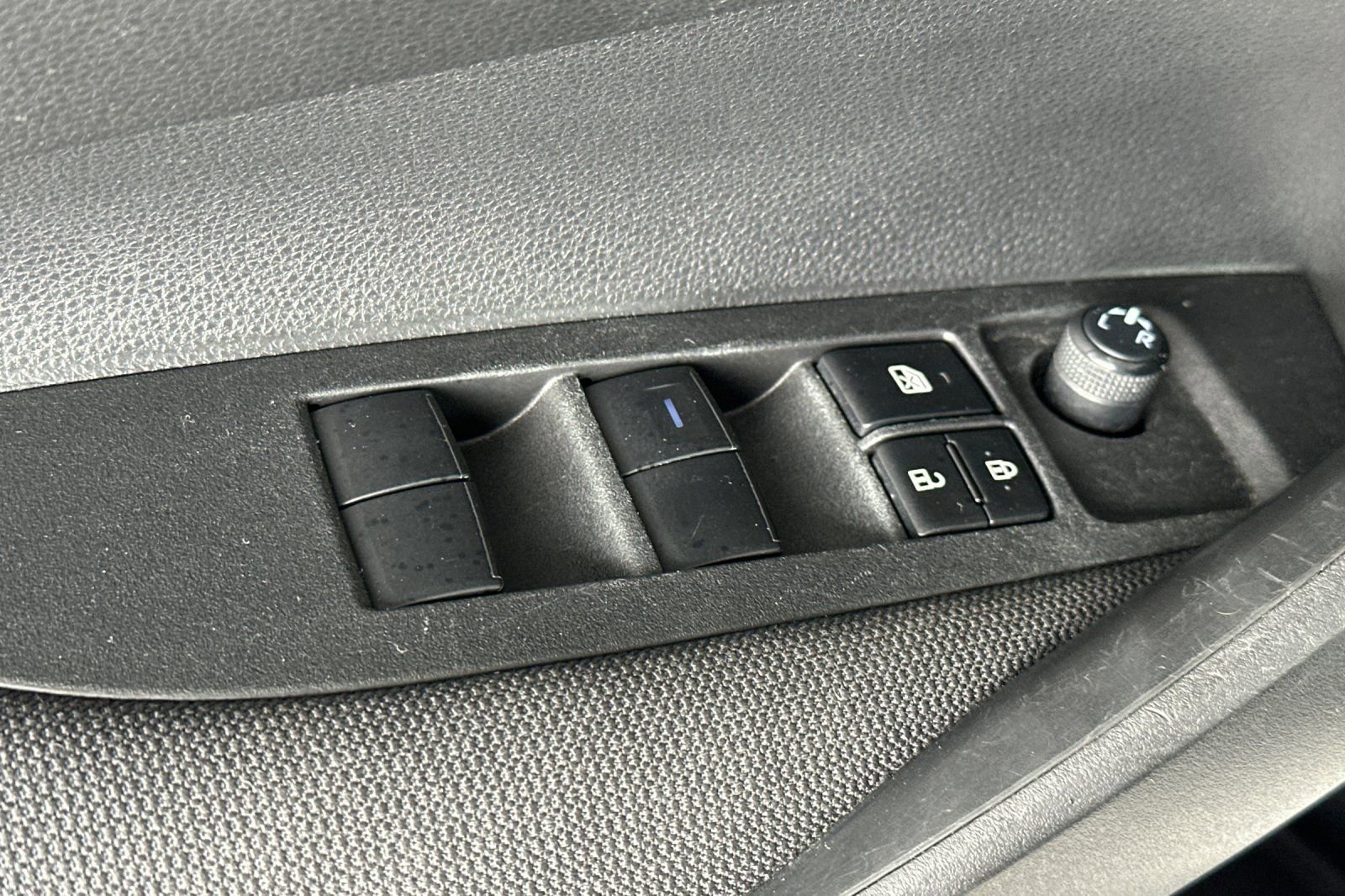 Certified 2022 Toyota Corolla LE image 14