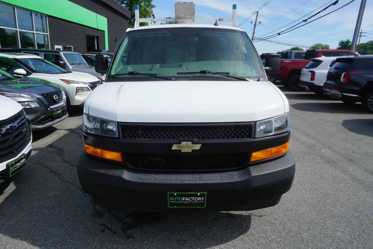 Used 2021 Chevrolet Express 2500 w/ Enhanced Convenience Package RWD image 3