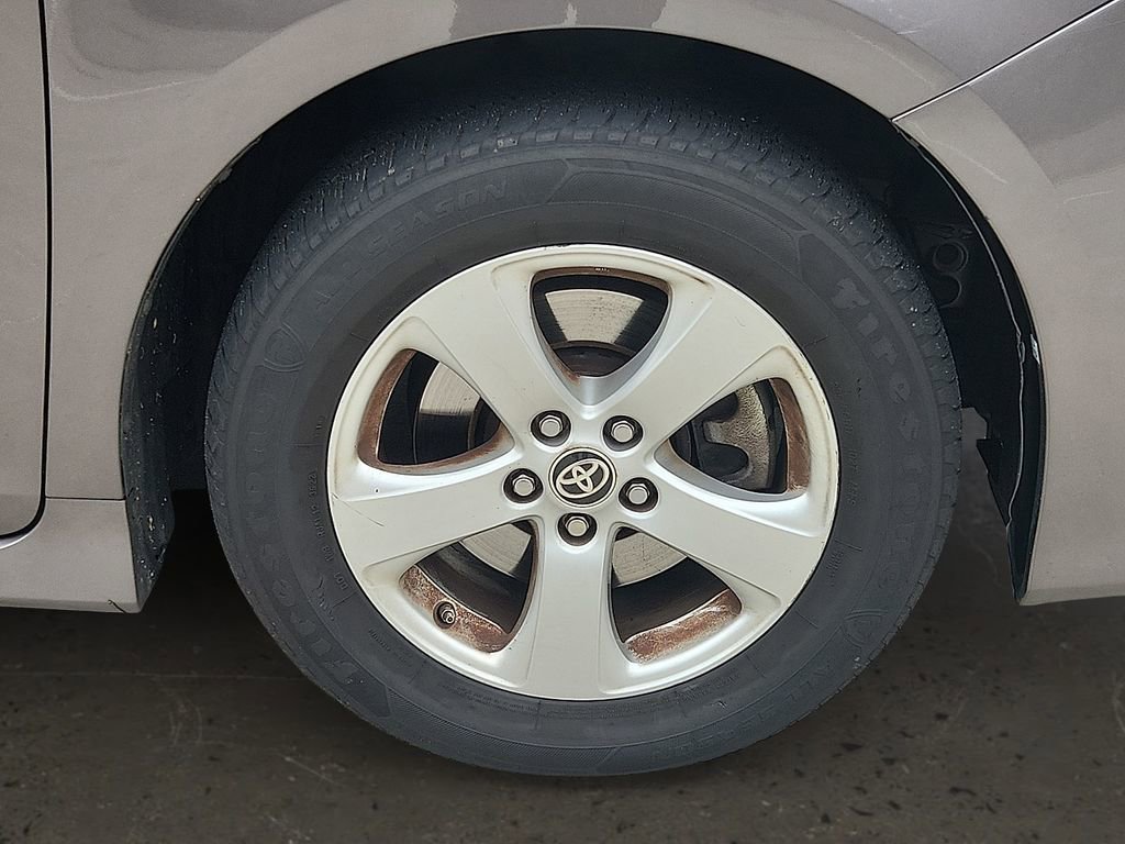 Used 2020 Toyota Sienna L image 9