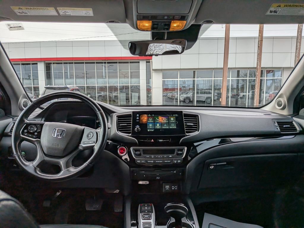 Used 2021 Honda Pilot Touring image 12