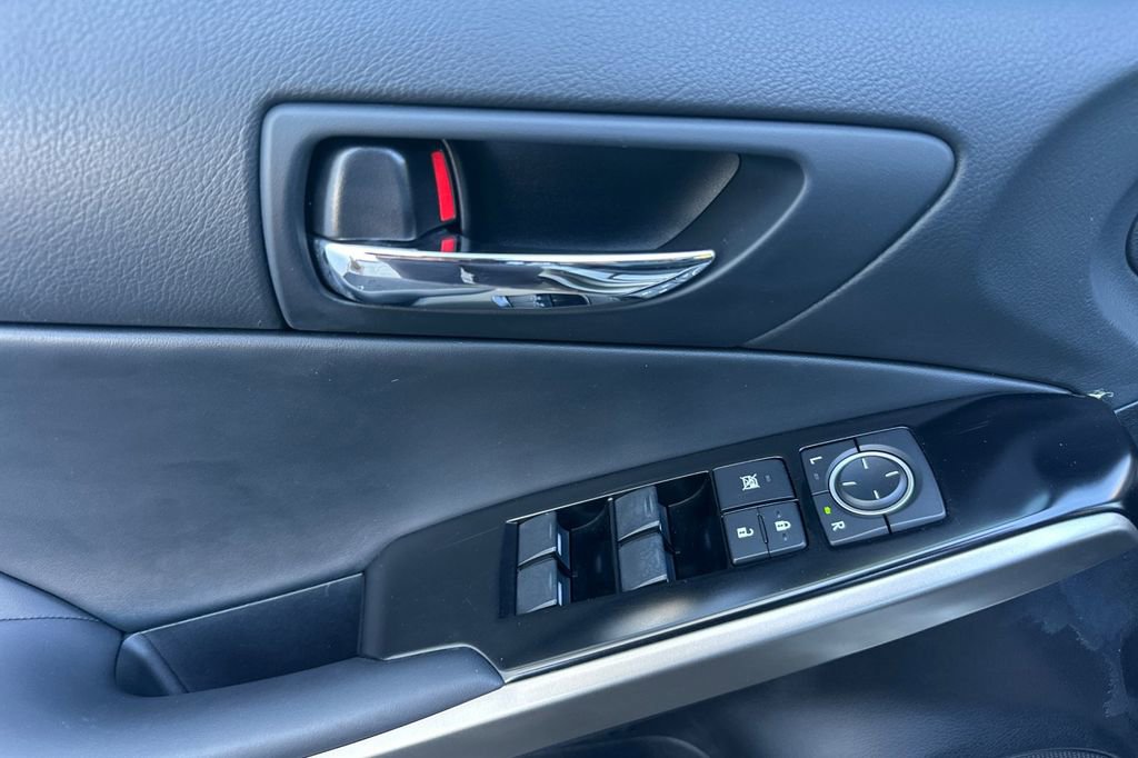 Used 2014 Lexus IS 250 w/ Navigation Package image 11