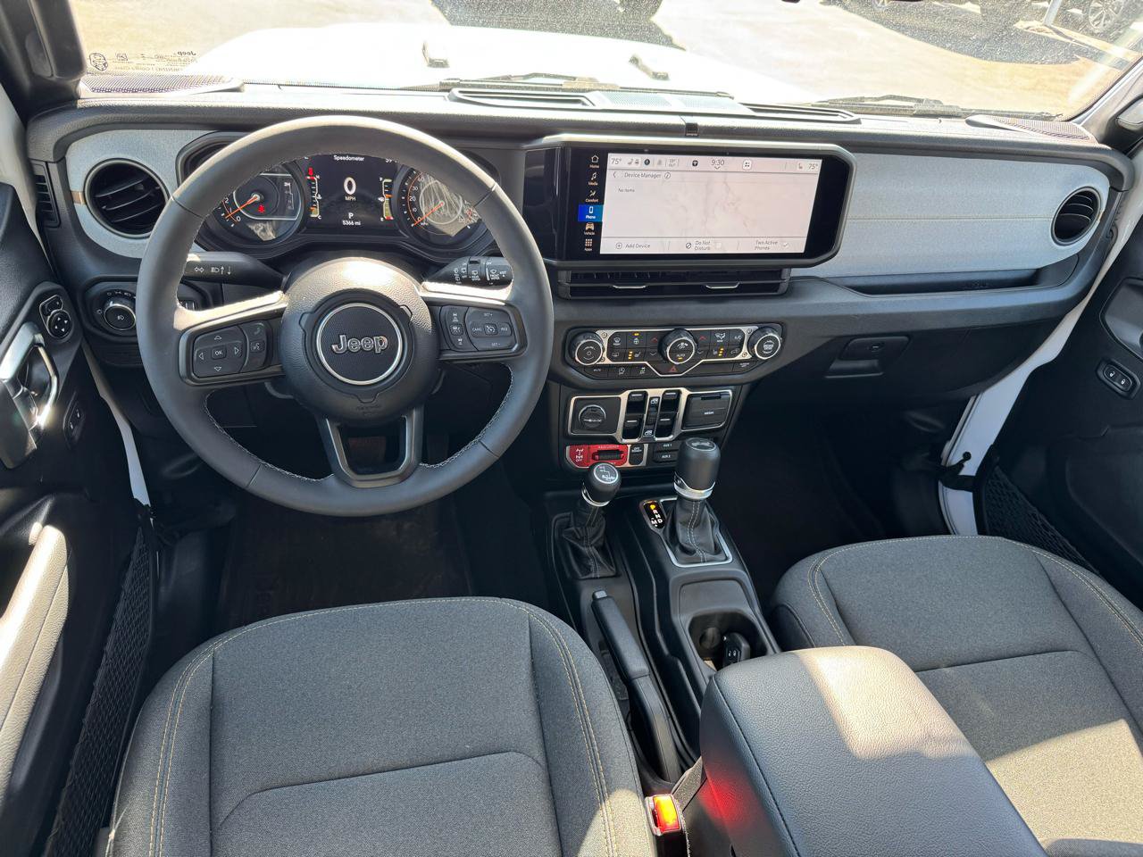 Used 2025 Jeep Wrangler Unlimited Sport AWD/4WD image 10