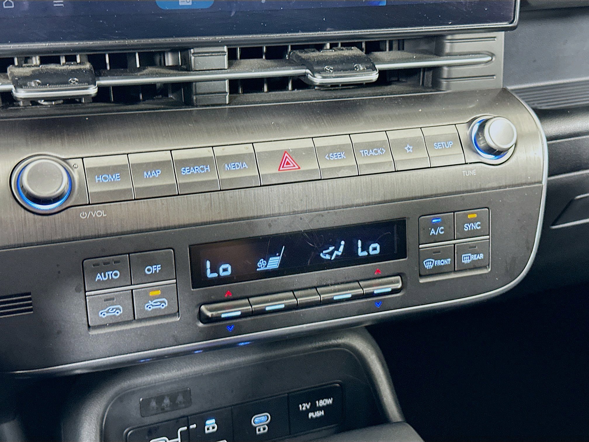 Used 2025 Hyundai Kona SEL image 23