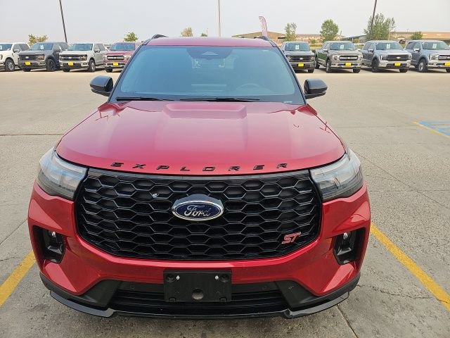 Used 2025 Ford Explorer ST w/ Sun And Sound Package AWD/4WD image 2