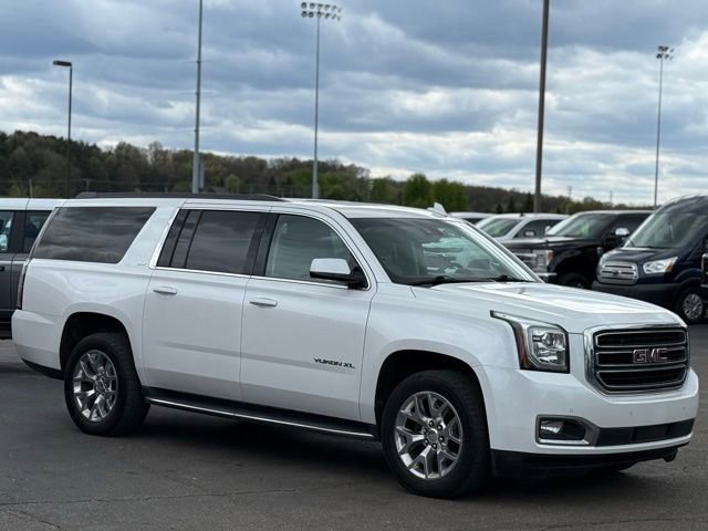 Used 2018 GMC Yukon XL SLT w/ Open Road Package AWD/4WD image 45