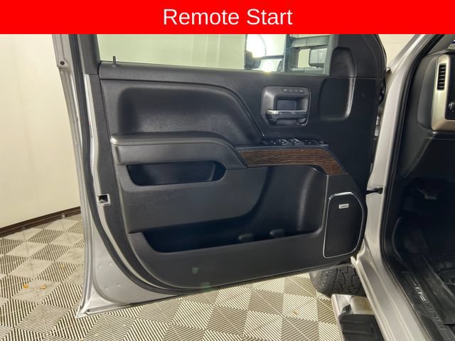 Used 2018 GMC Sierra 2500 Denali AWD/4WD image 12