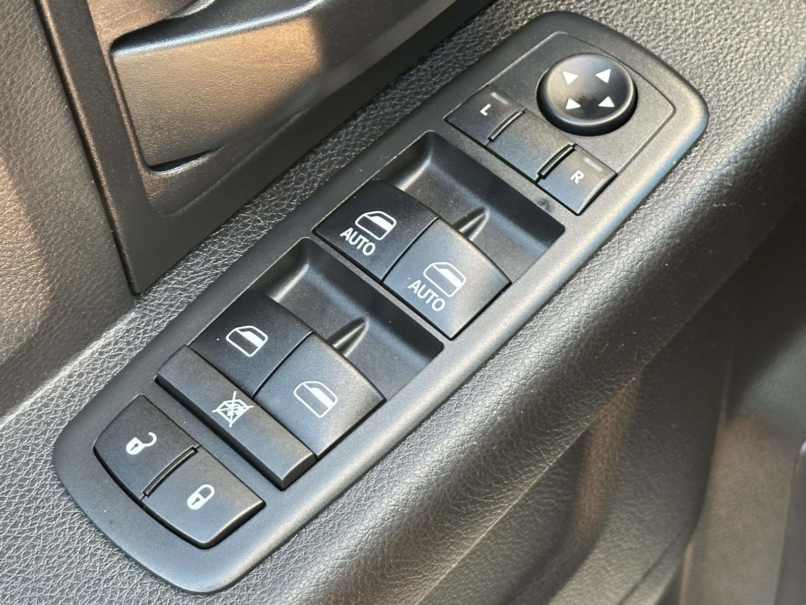 Used 2018 RAM 1500 Express w/ Express Value Package AWD/4WD image 16