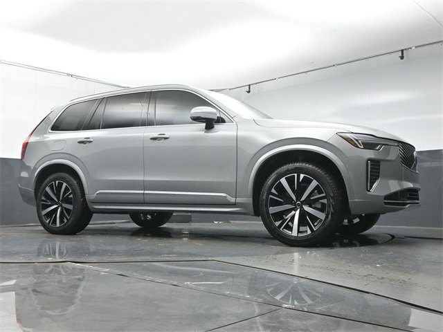 Used 2025 Volvo XC90 B5 Core w/ Protection Package image 42