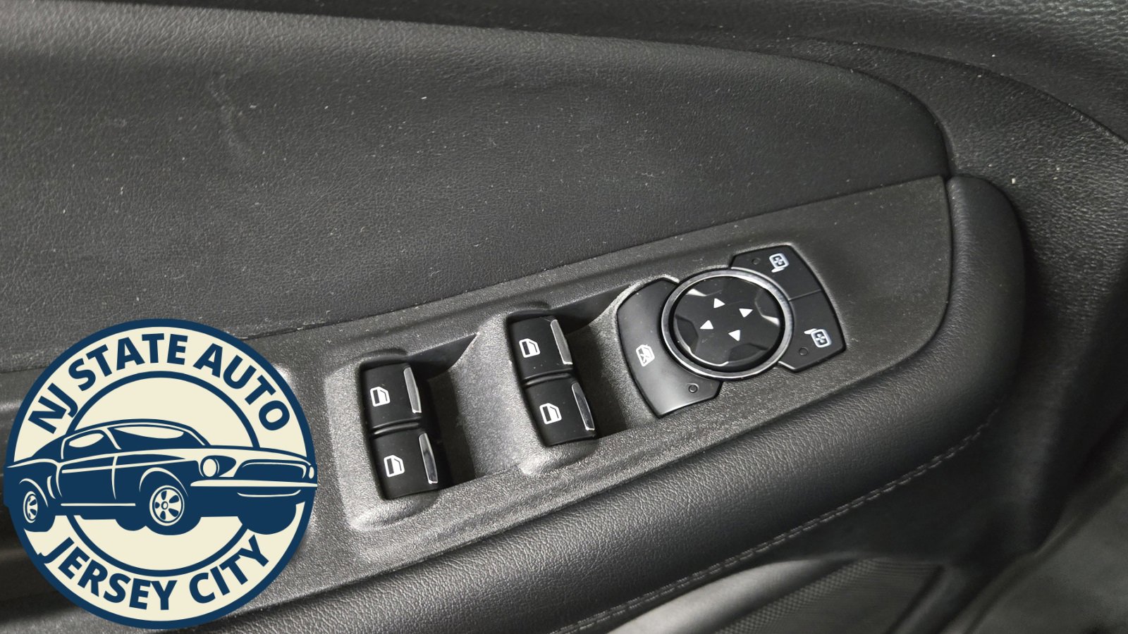 Used 2024 Ford Edge SEL image 17