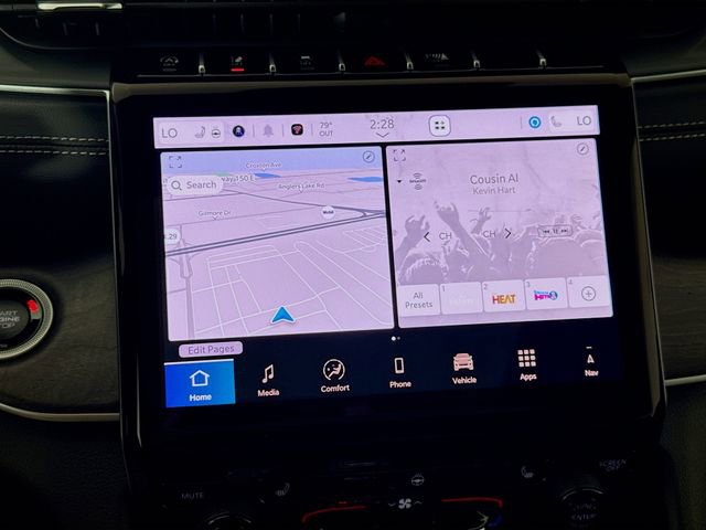 New 2025 Jeep Grand Cherokee L Limited w/ Black Appearance Package image 15