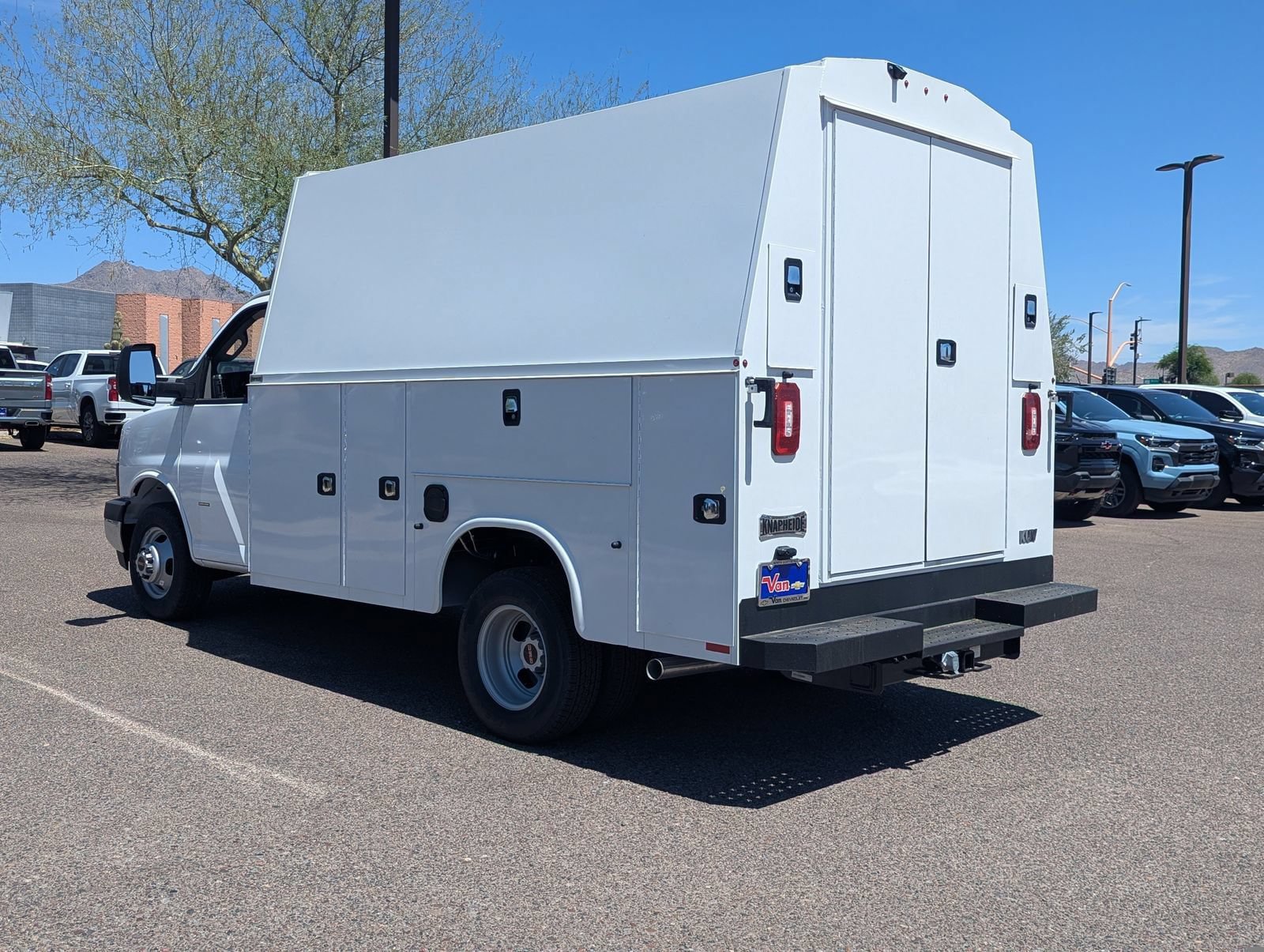 New 2025 GMC Savana 3500 w/ Power Convenience Package RWD image 4