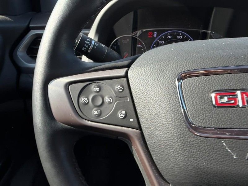 Used 2023 GMC Acadia AT4 w/ Technology Package AWD/4WD image 14