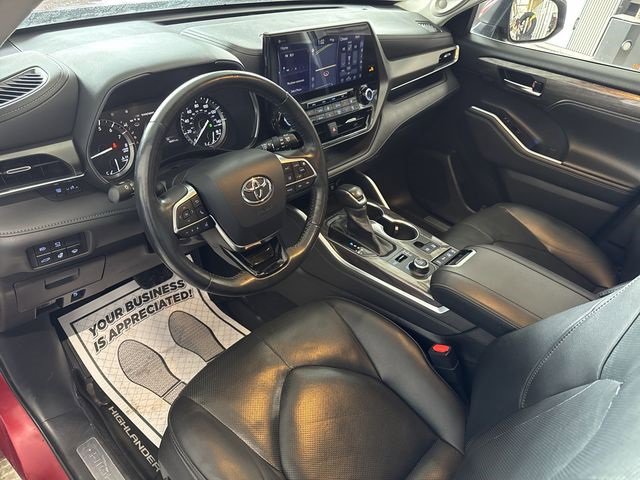 Used 2020 Toyota Highlander Limited image 10