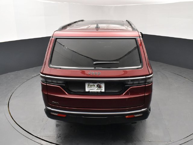 New 2026 Jeep Grand Wagoneer L Limited AWD/4WD image 17