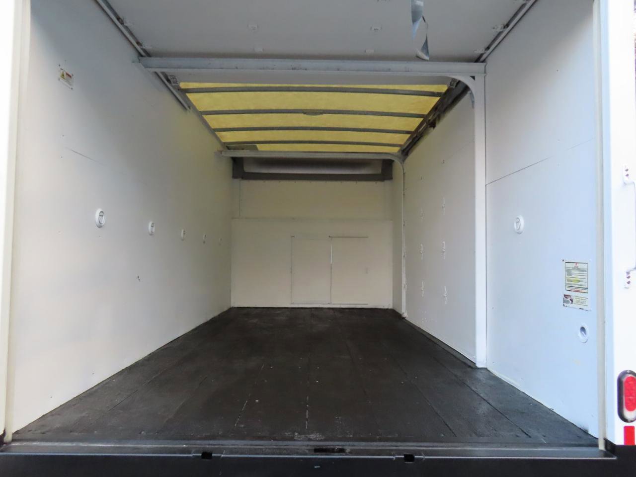 Used 2022 Chevrolet Express 3500 w/ Power Convenience Package RWD image 14