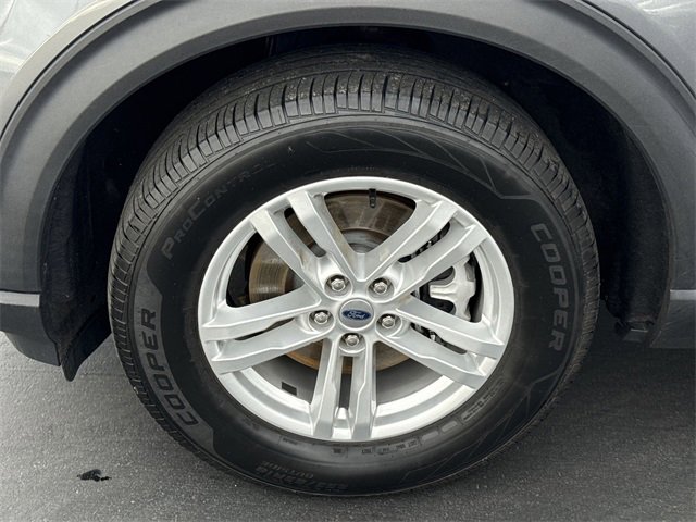 Used 2021 Ford Explorer XLT w/ Equipment Group 202A image 33