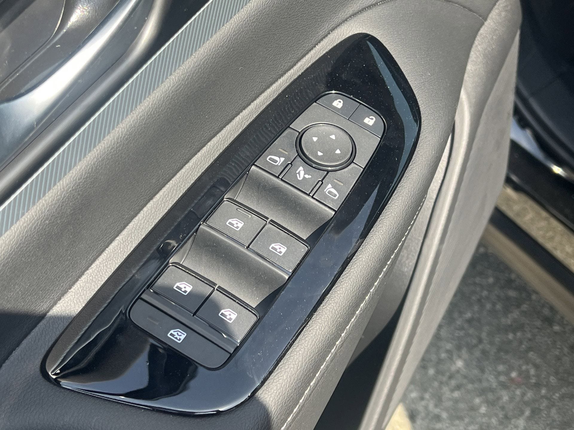 New 2026 Nissan Murano Platinum AWD/4WD image 13