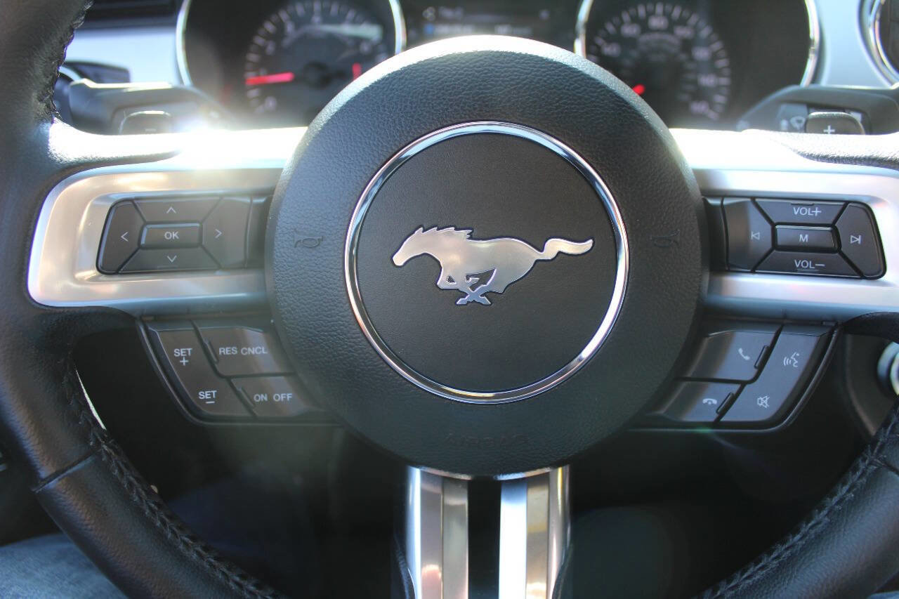 Used 2016 Ford Mustang Premium RWD image 14