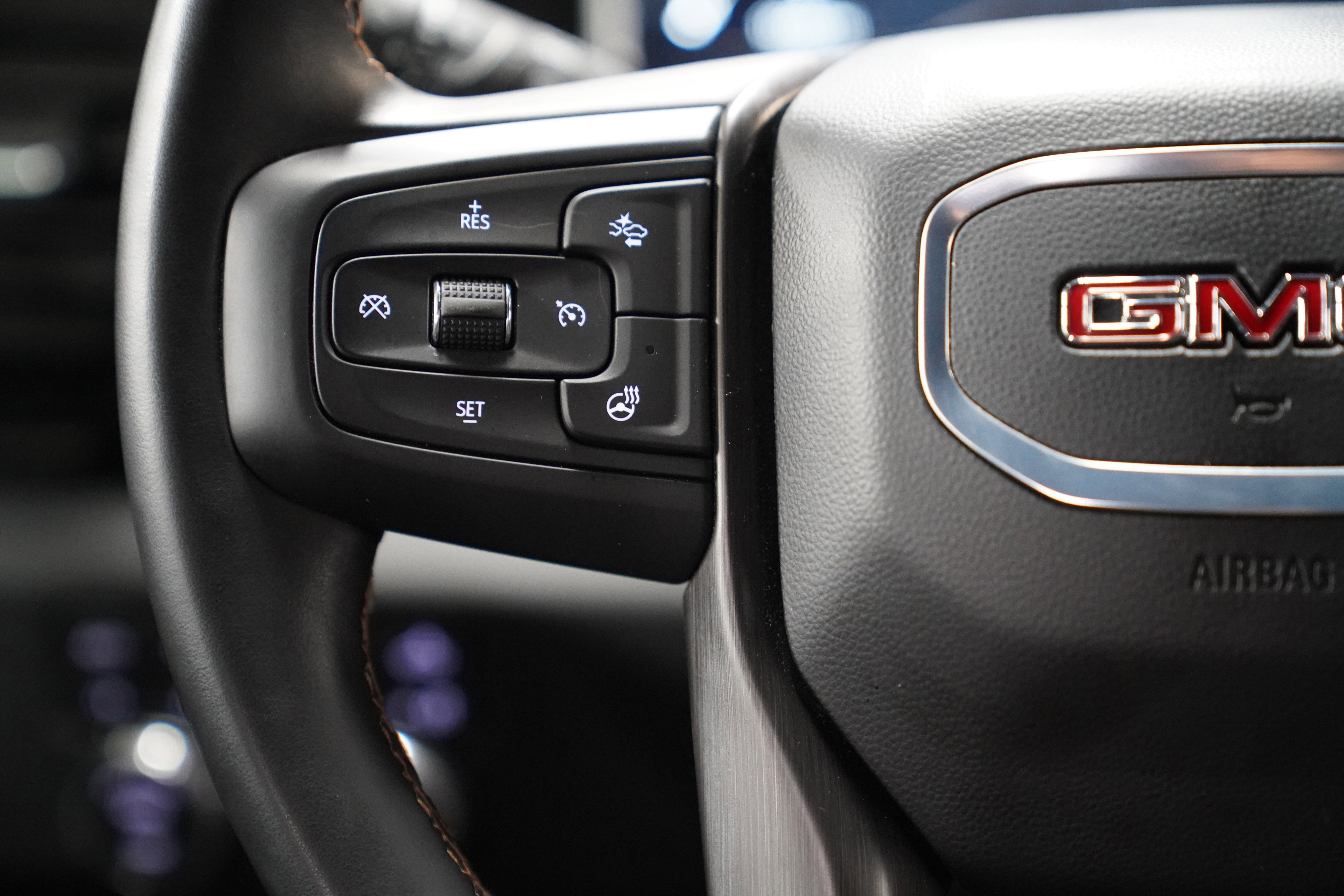 Used 2024 GMC Sierra 2500 AT4 w/ AT4 Preferred Package image 19