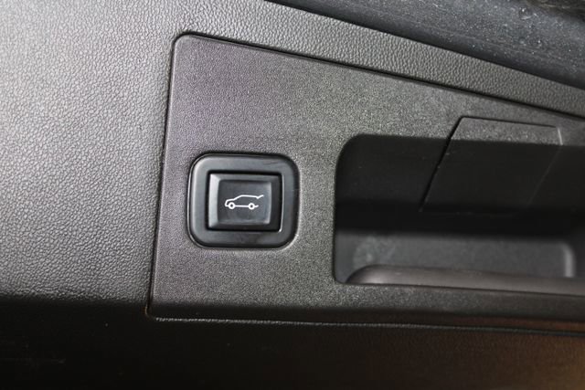 Used 2021 Cadillac XT5 Premium Luxury w/ LPO, Floor Liner Package FWD image 23