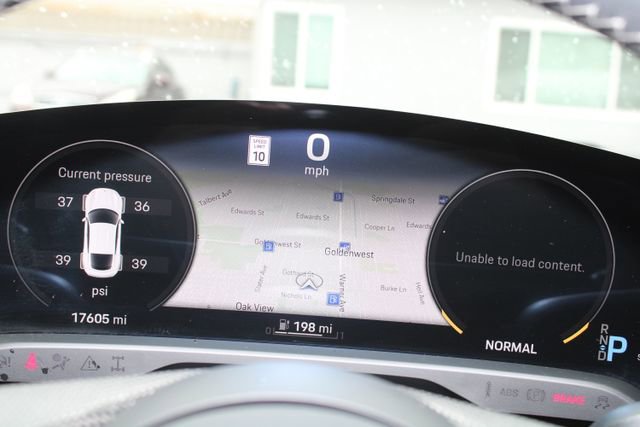 Used 2022 Porsche Taycan 4S image 19