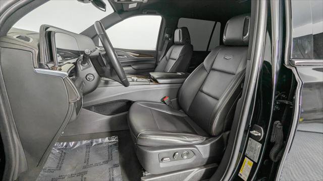 Used 2021 Cadillac Escalade Luxury AWD/4WD image 14