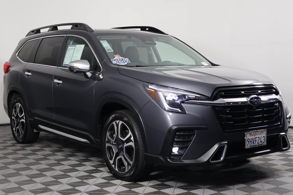 Used 2023 Subaru Ascent Touring AWD/4WD image 3