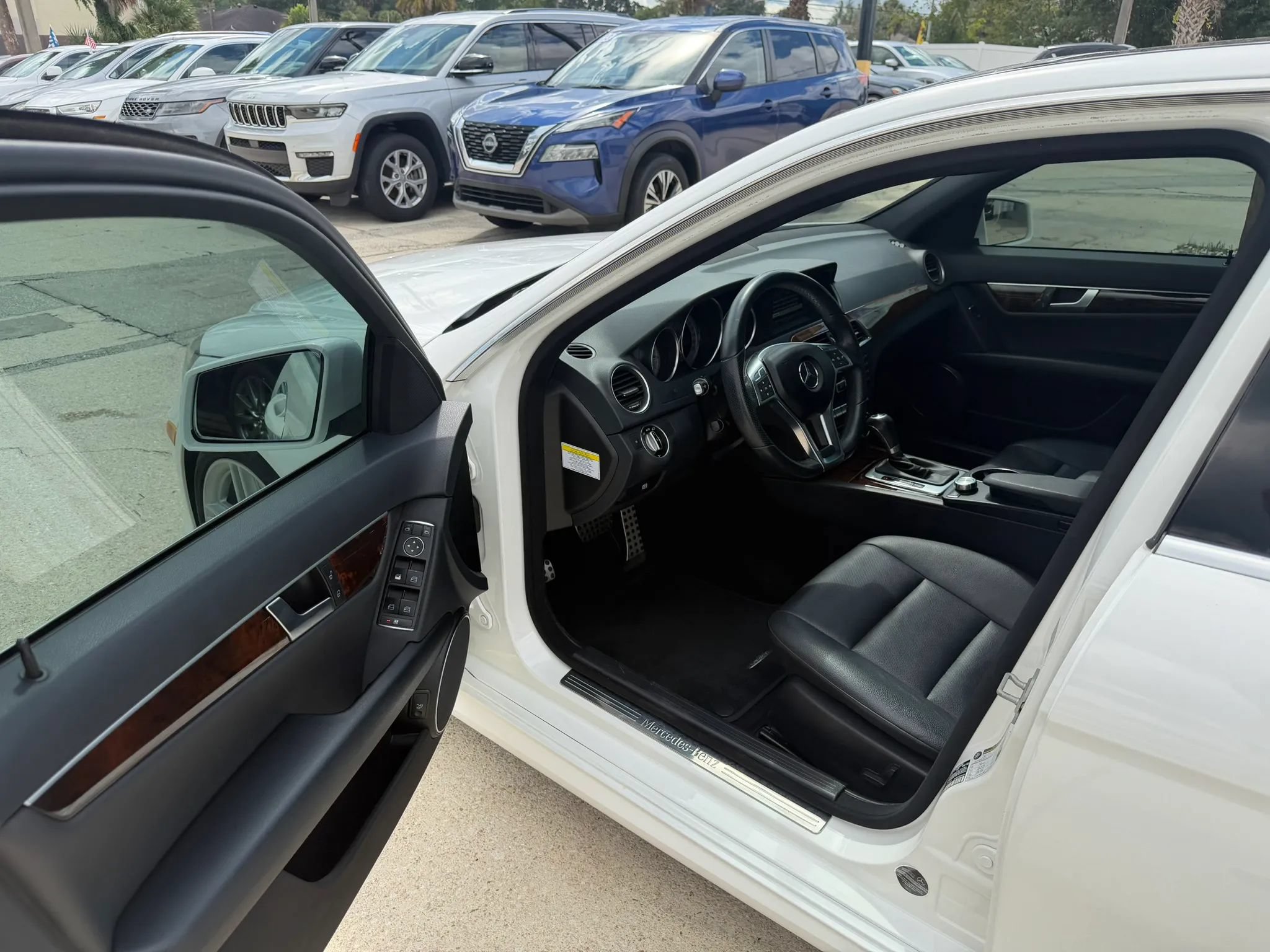 Used 2014 Mercedes-Benz C 250 Sedan image 15