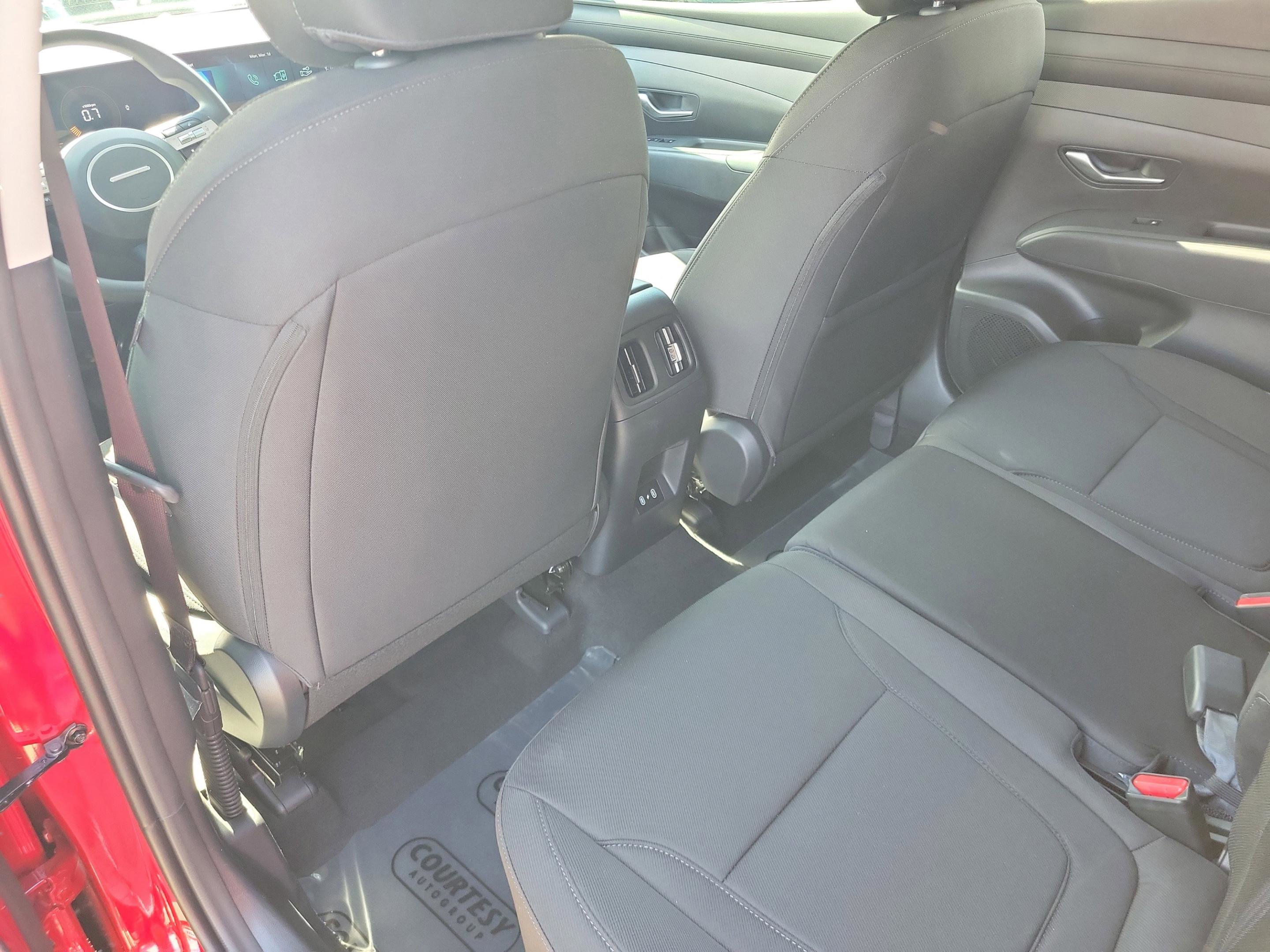 New 2026 Hyundai Tucson SEL image 12