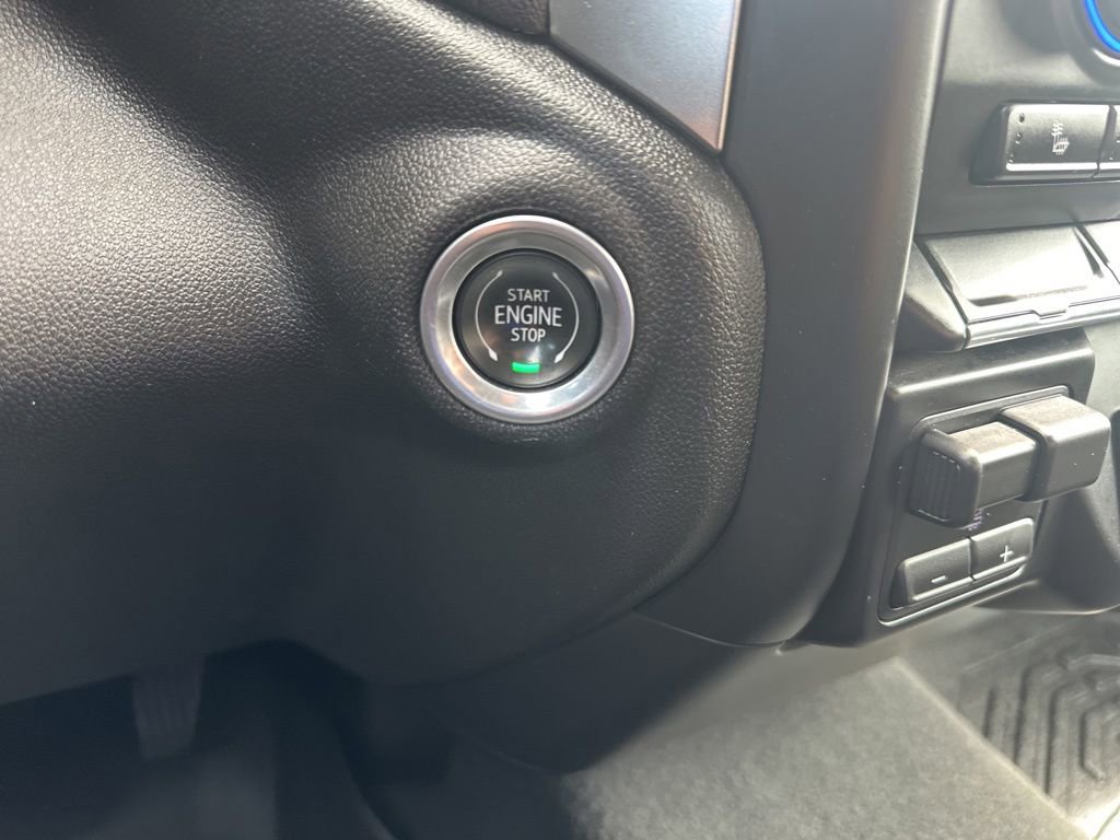 Used 2019 Chevrolet Silverado 1500 LTZ AWD/4WD image 5