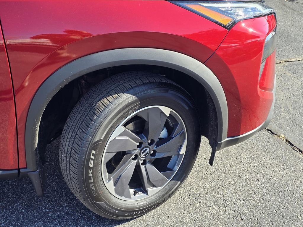 Certified 2026 Nissan Rogue SV w/ SV Premium Package image 6