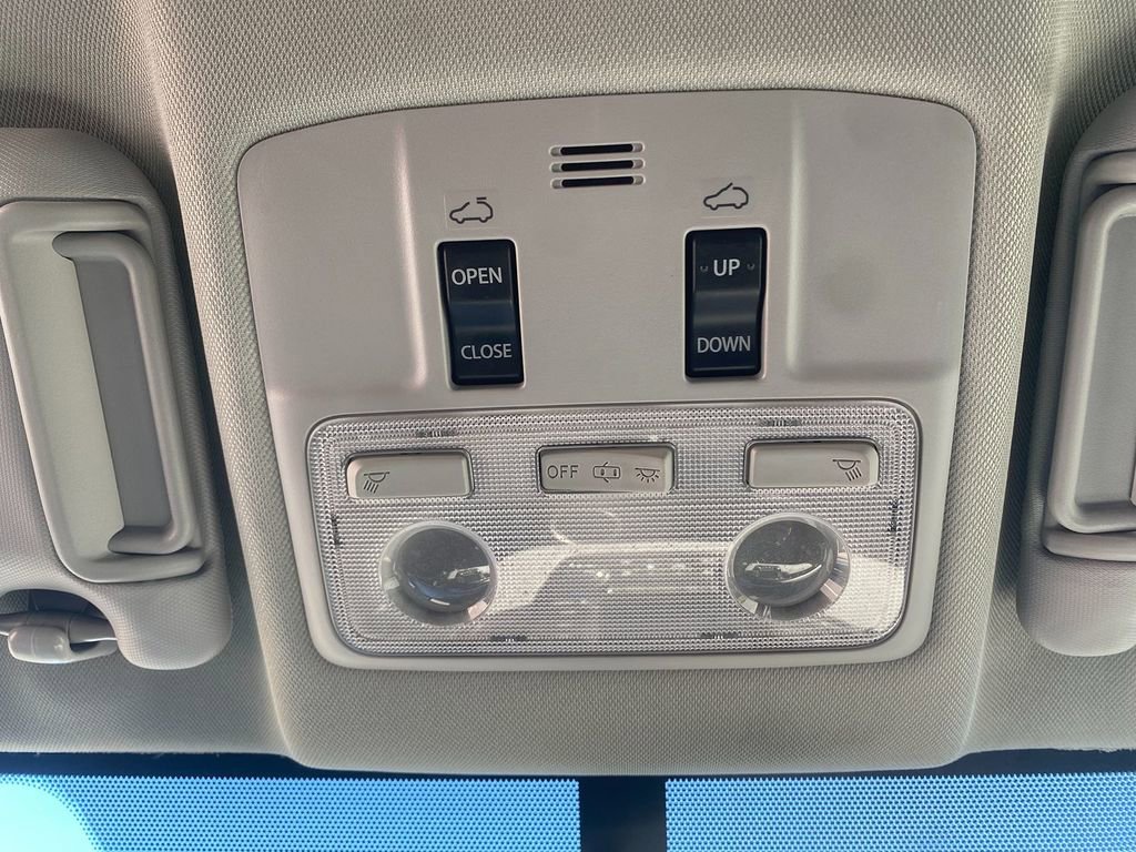 Used 2015 Toyota RAV4 XLE image 23