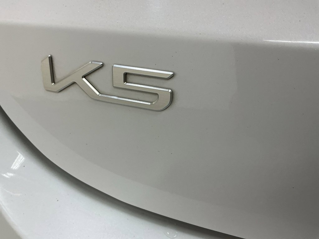 Used 2023 Kia K5 LXS FWD image 8
