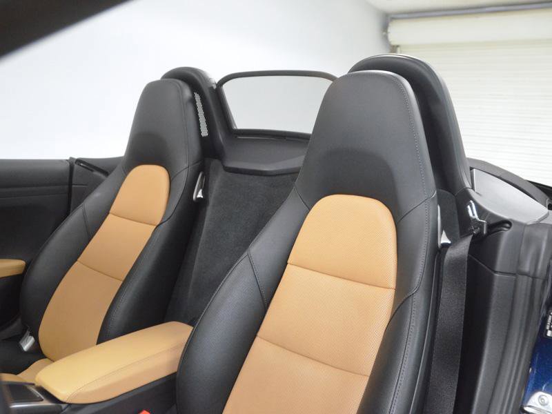 Used 2018 Porsche 718 Boxster RWD image 18