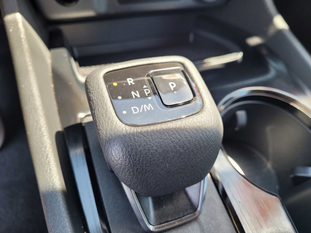 Used 2025 Nissan Rogue S FWD image 20