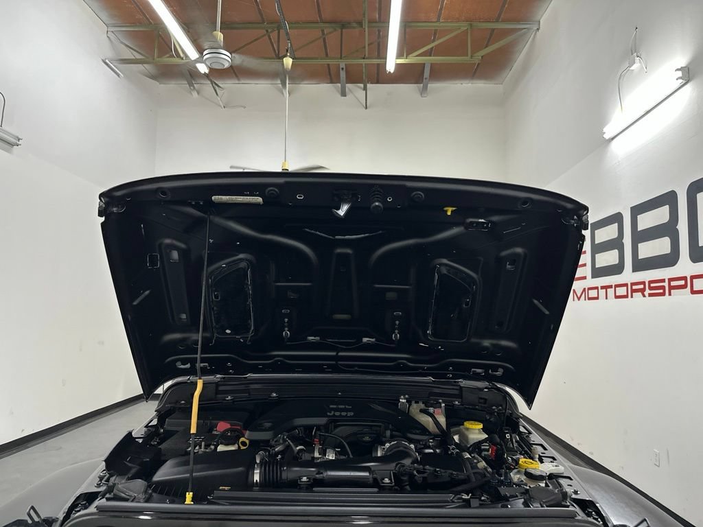 Used 2021 Jeep Wrangler Sport AWD/4WD image 5