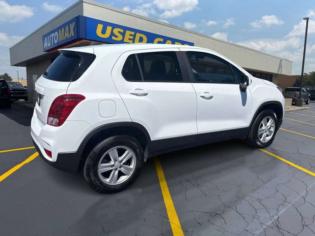 Used 2021 Chevrolet Trax LS w/ Tint and Cruise Package AWD/4WD image 5