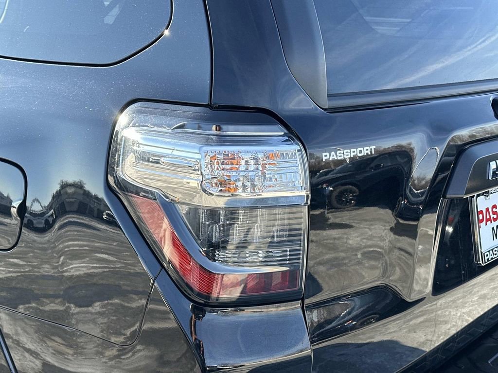 Used 2024 Toyota 4Runner TRD Off-Road image 9