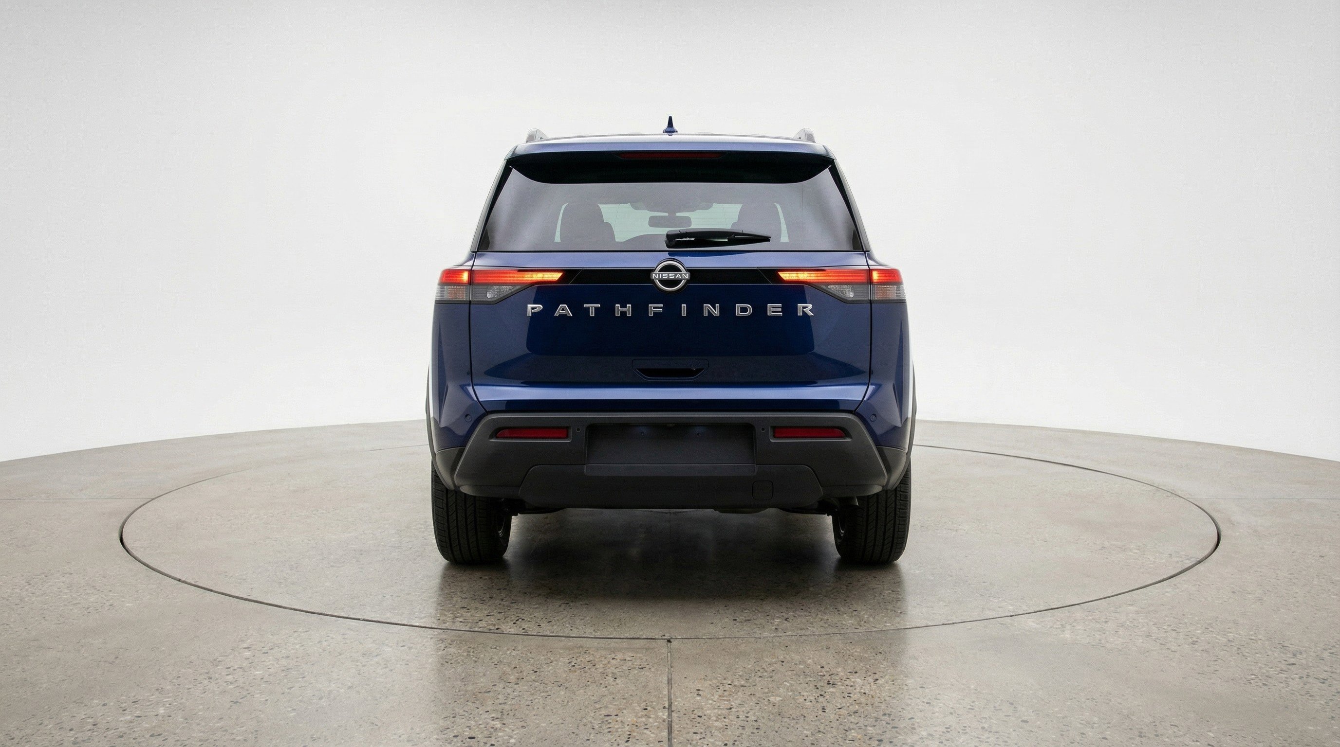 Used 2025 Nissan Pathfinder SV image 7