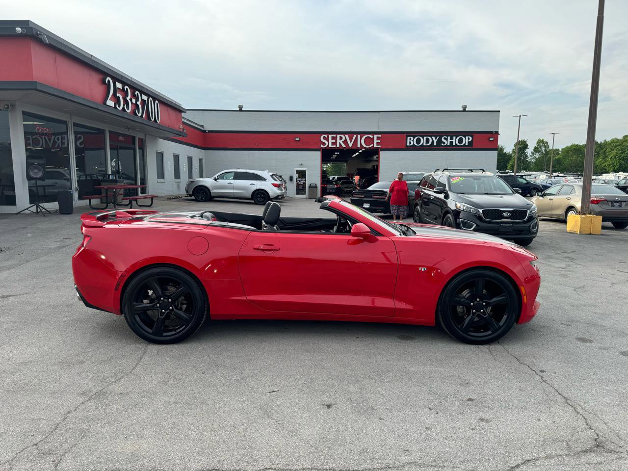Used 2017 Chevrolet Camaro LT RWD image 18