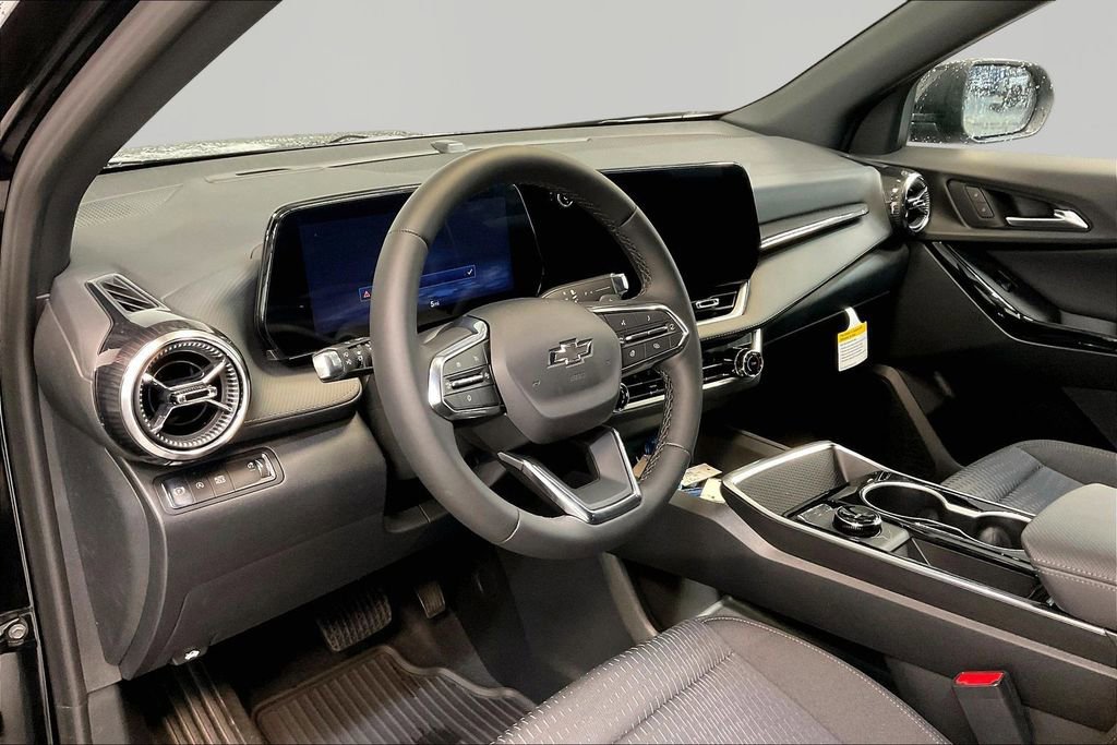 New 2026 Chevrolet Equinox LT w/ Midnight Edition FWD image 8