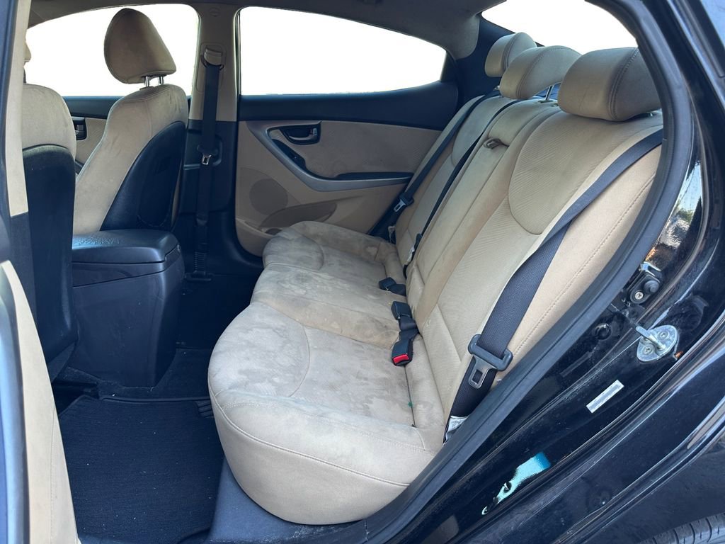 Used 2013 Hyundai Elantra GLS w/ Preferred Pkg image 10