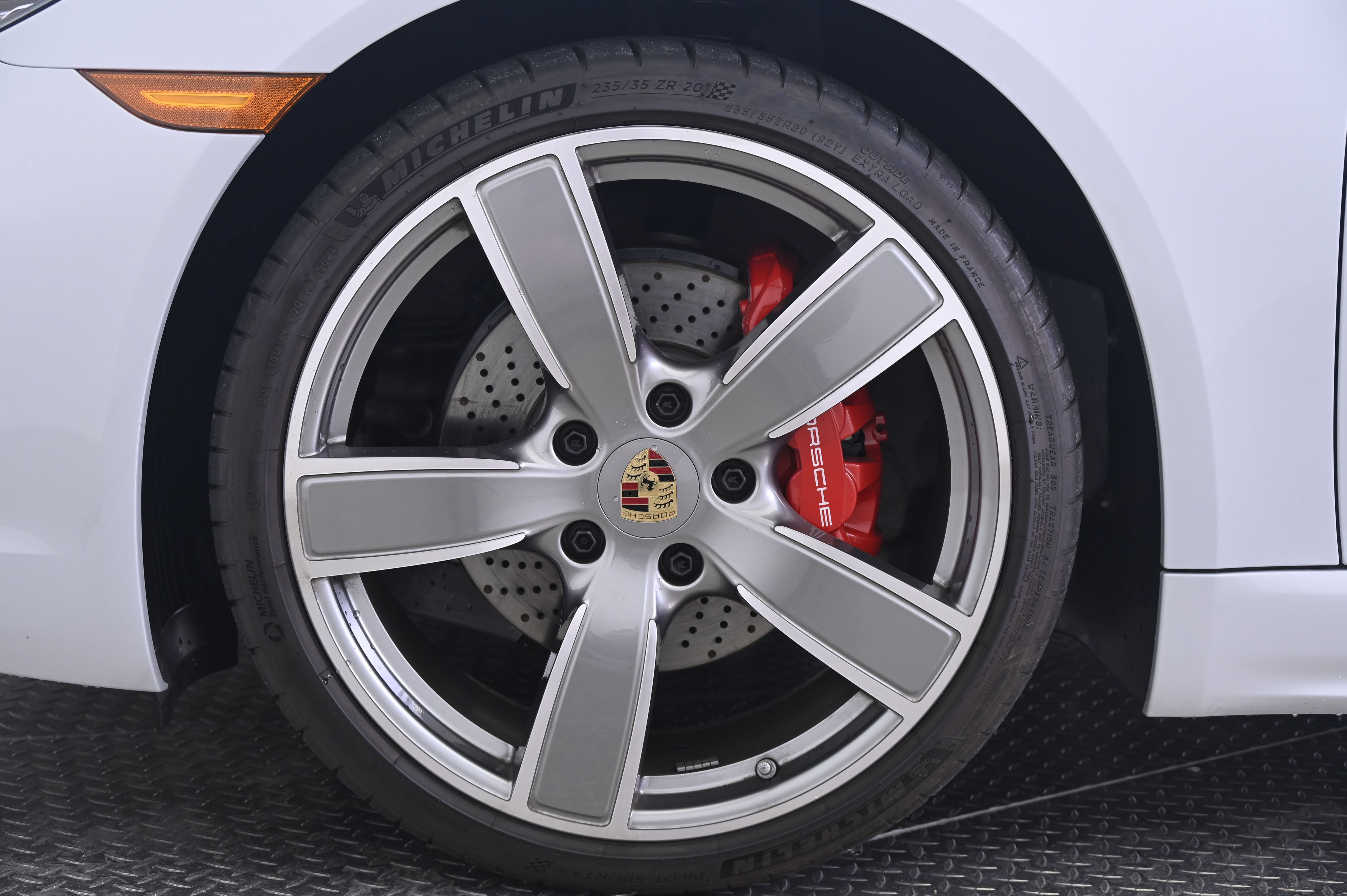 Certified 2024 Porsche 718 Cayman S RWD image 11