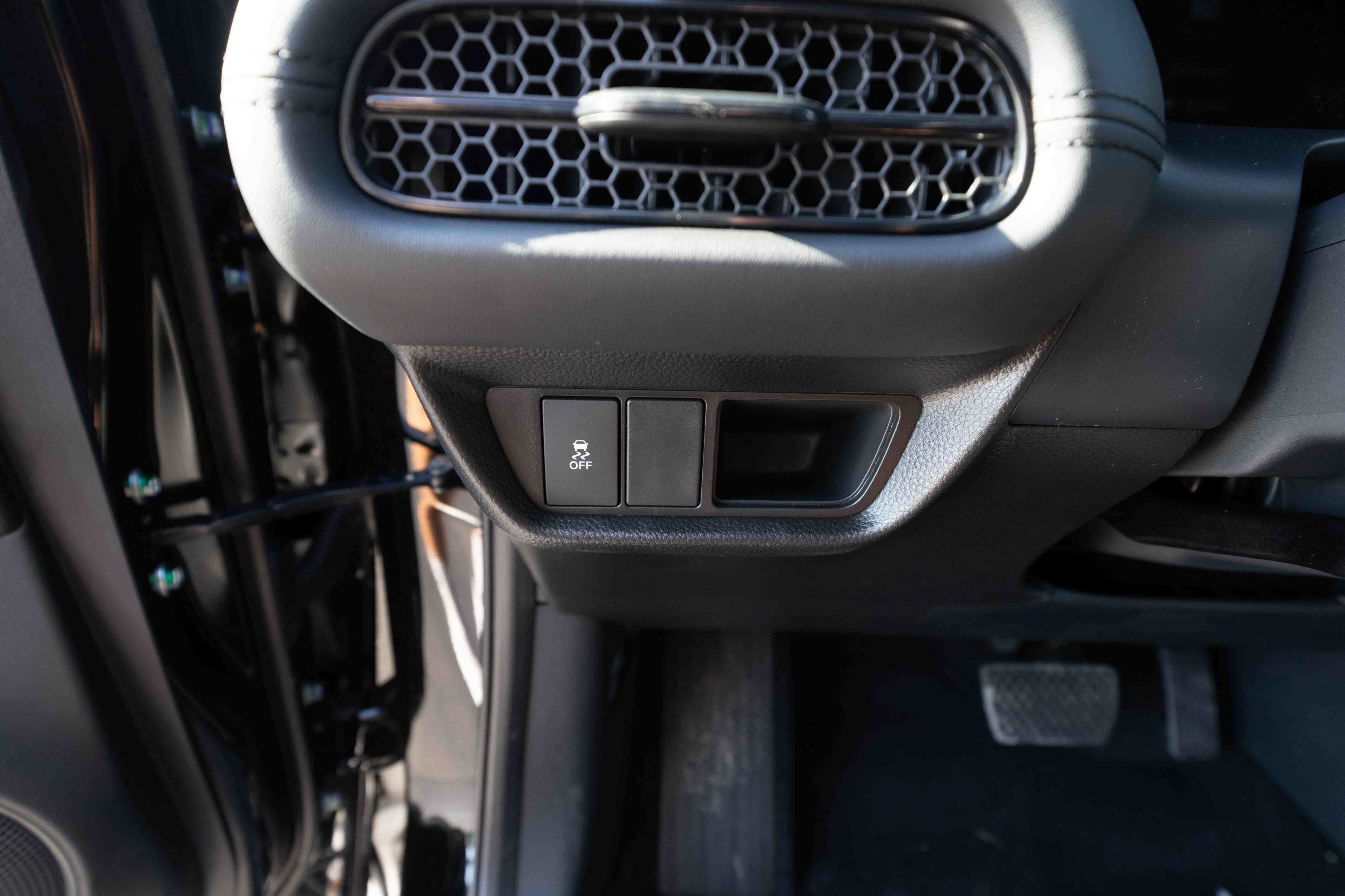 New 2027 Honda HR-V LX image 11