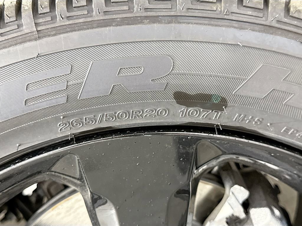 New 2025 Jeep Grand Cherokee L Laredo image 50