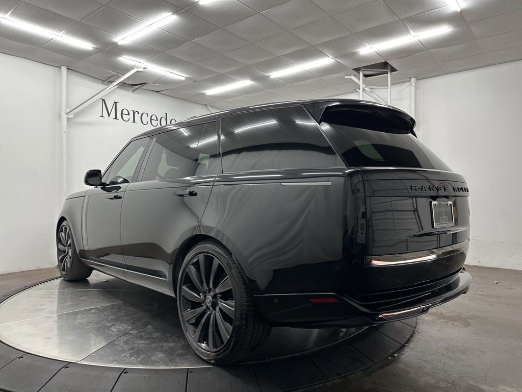 Used 2023 Land Rover Range Rover SV image 5