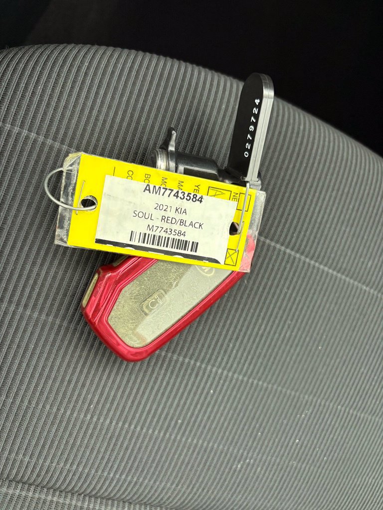 Used 2021 Kia Soul Turbo FWD image 37