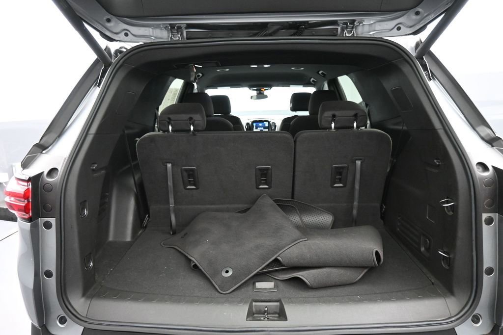 Used 2023 Chevrolet Traverse LT AWD/4WD image 22