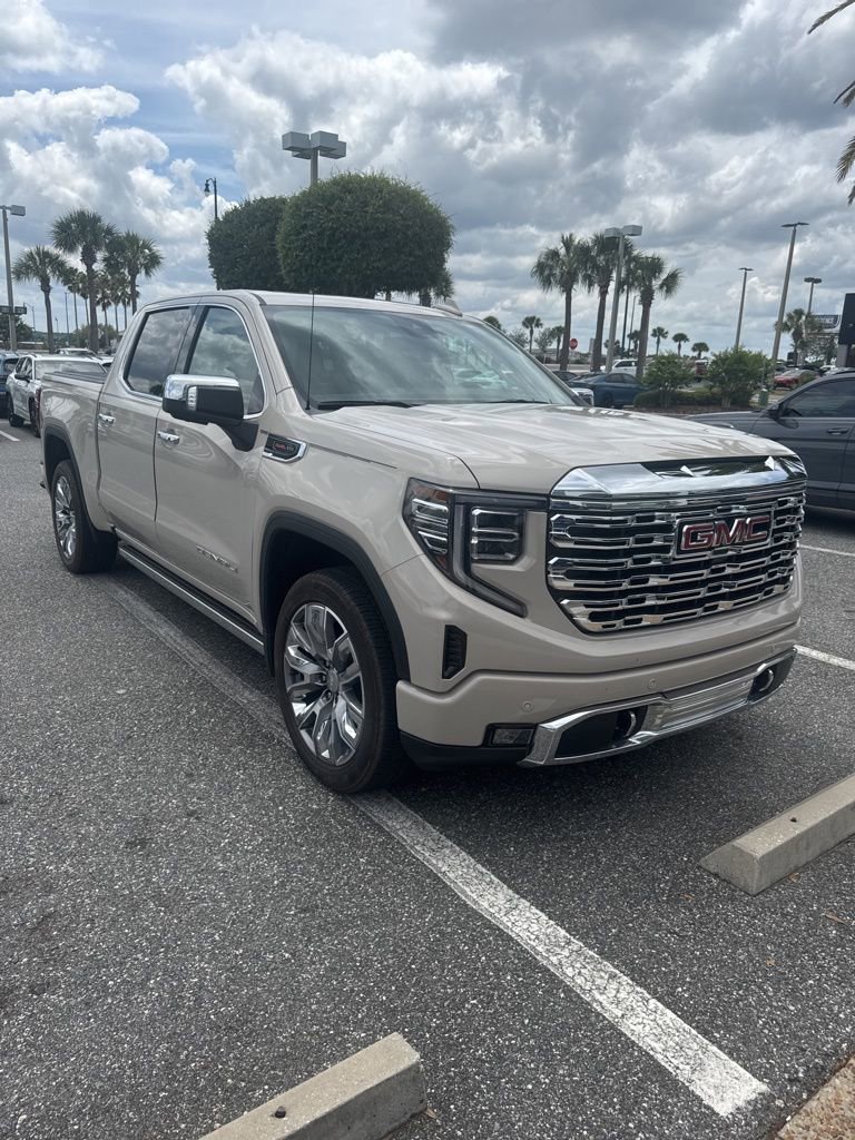 Used 2026 GMC Sierra 1500 Denali AWD/4WD image 4