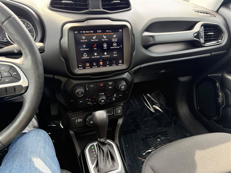 Used 2023 Jeep Renegade Altitude w/ Sun/Sound Group AWD/4WD image 22
